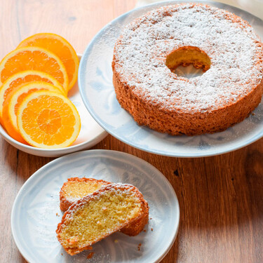 Chiffon cake de naranja, el bizcocho más suave y esponjoso